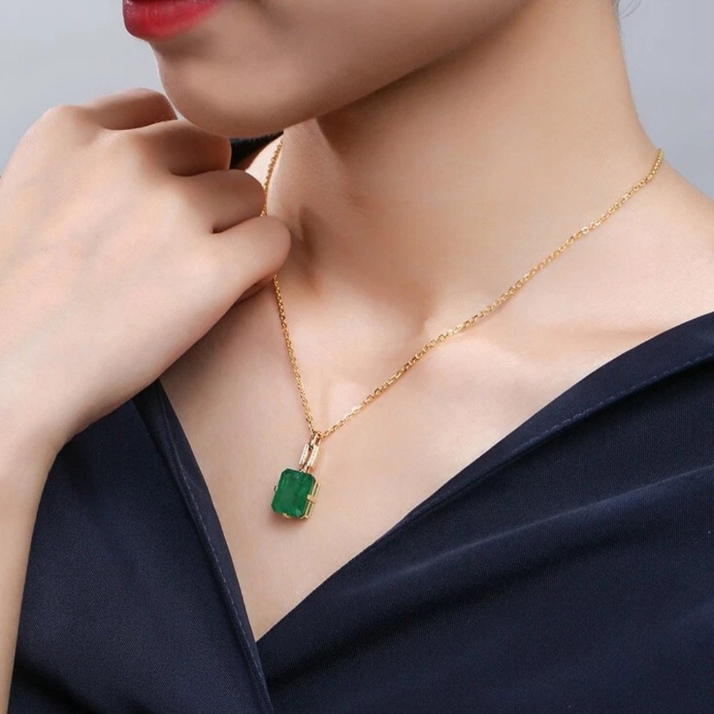 Elegant 14K Gold-filled Emerald & Topaz Pendant and Necklace - Picture 5 of 5